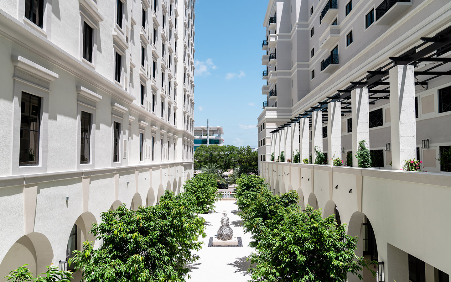 Coral Gables recebe US$ 177 milhões em refinanciamento — e sinaliza onde o capital institucional volta a apostar